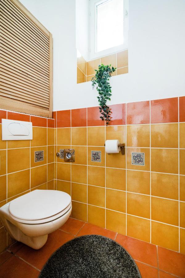 Lavender Apartment Budapest Ngoại thất bức ảnh