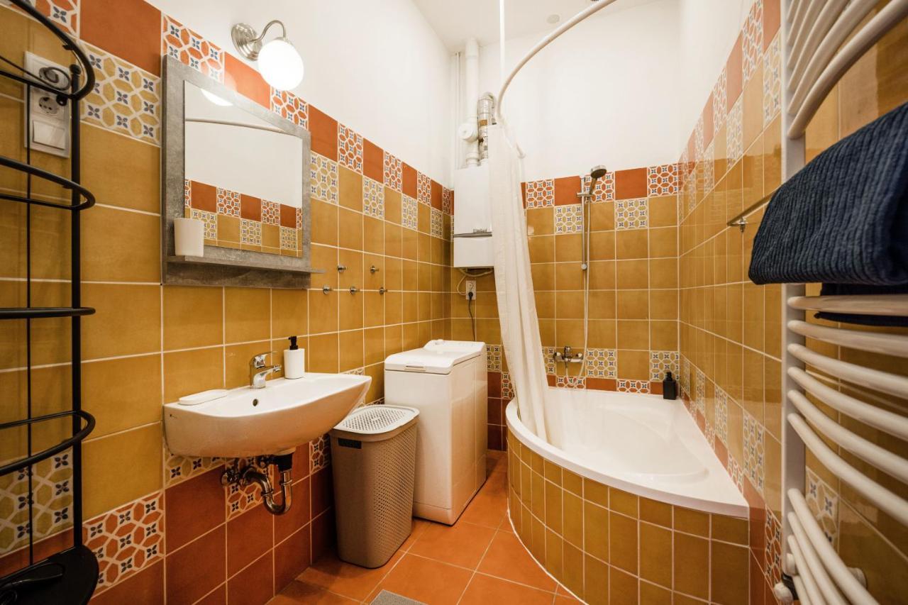 Lavender Apartment Budapest Ngoại thất bức ảnh